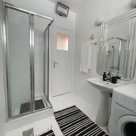 Mirochka * Βελιγράδι